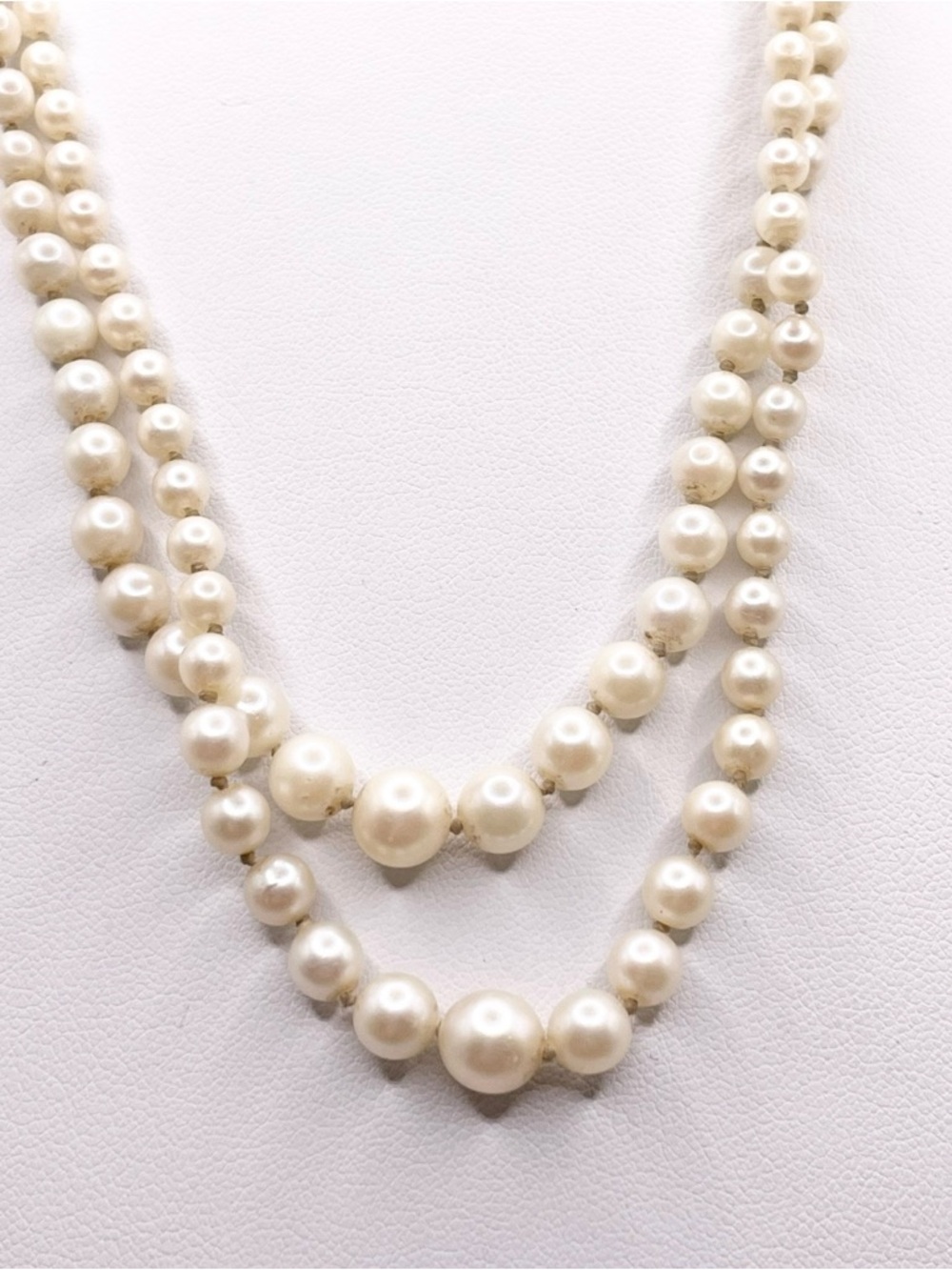 Vintage Classic Double Strand Pearl Necklace - Picture 3 of 10